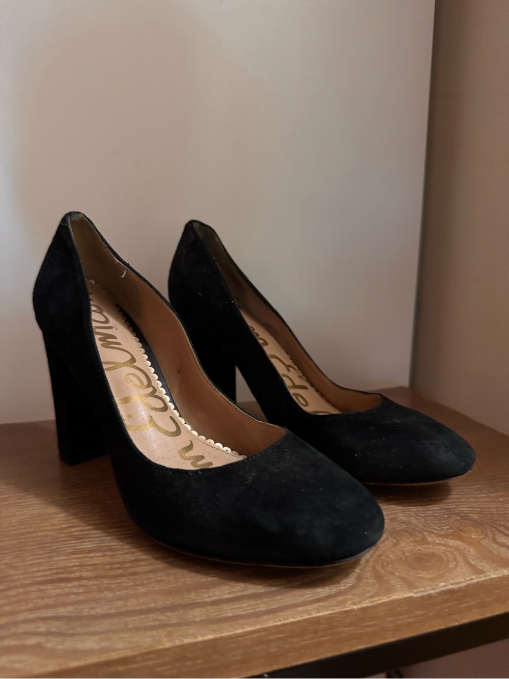 SAM EDELMAN Black Suede Round-Toe Block Heel Pumps